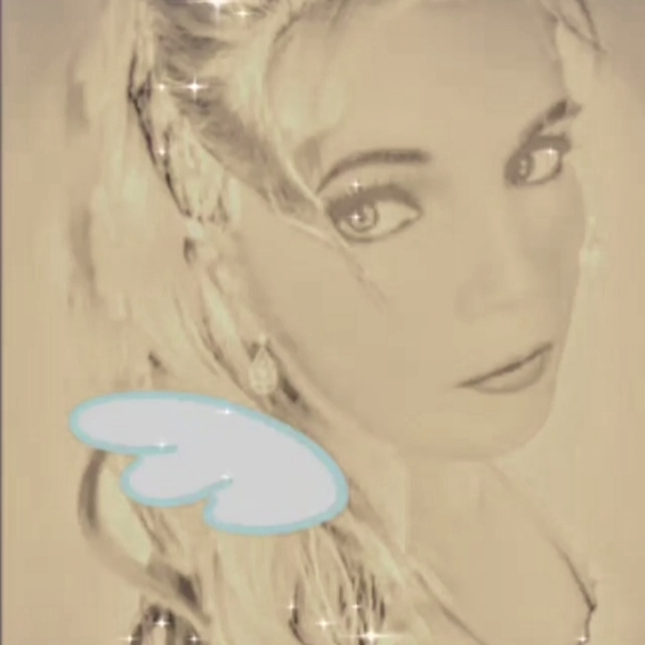 Meet your Posher, Kate grace - Picture 1 of 12